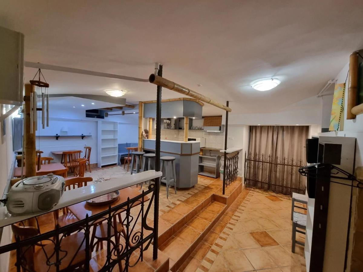 Centrum Wellness Hostel Debrecen Ngoại thất bức ảnh