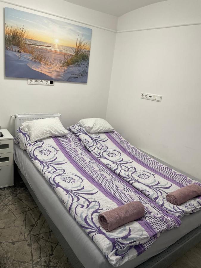 Centrum Wellness Hostel Debrecen Ngoại thất bức ảnh