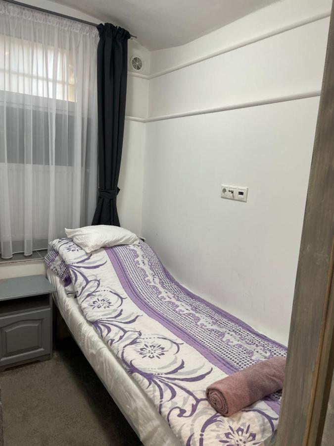 Centrum Wellness Hostel Debrecen Ngoại thất bức ảnh
