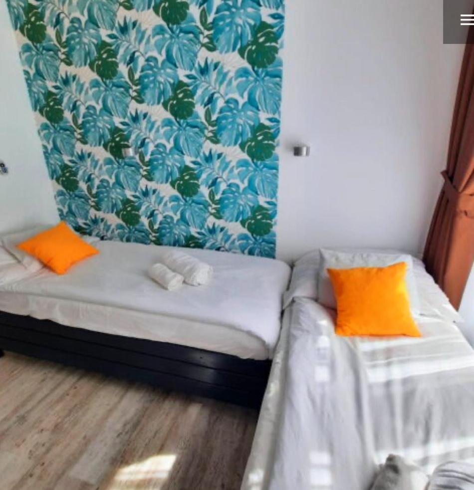Centrum Wellness Hostel Debrecen Ngoại thất bức ảnh
