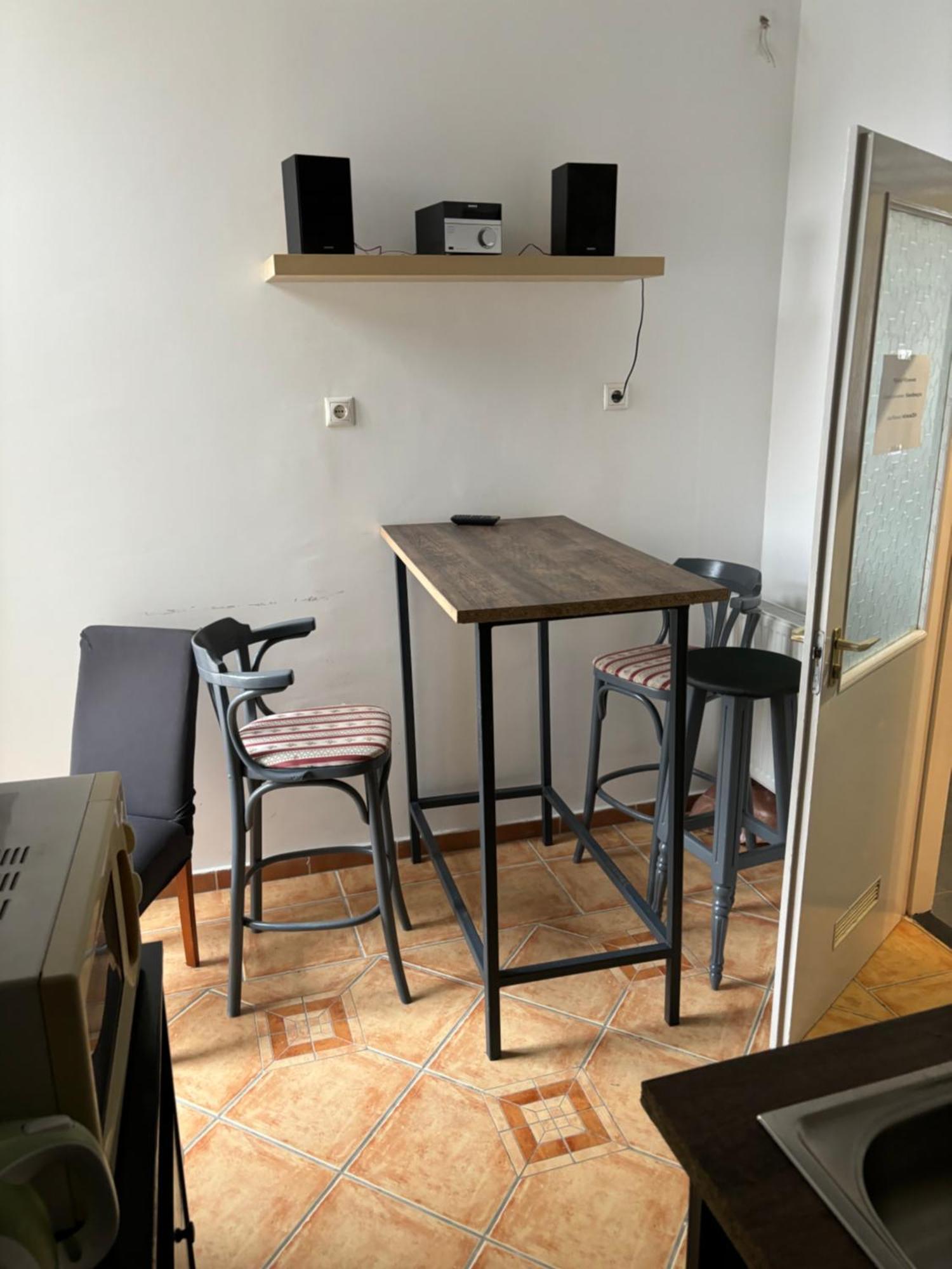 Centrum Wellness Hostel Debrecen Ngoại thất bức ảnh